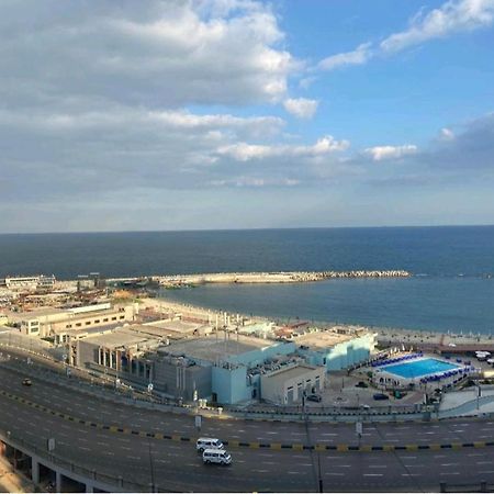 للعائلات فقط The Fardous Apartment Sea View Alexandria Ngoại thất bức ảnh